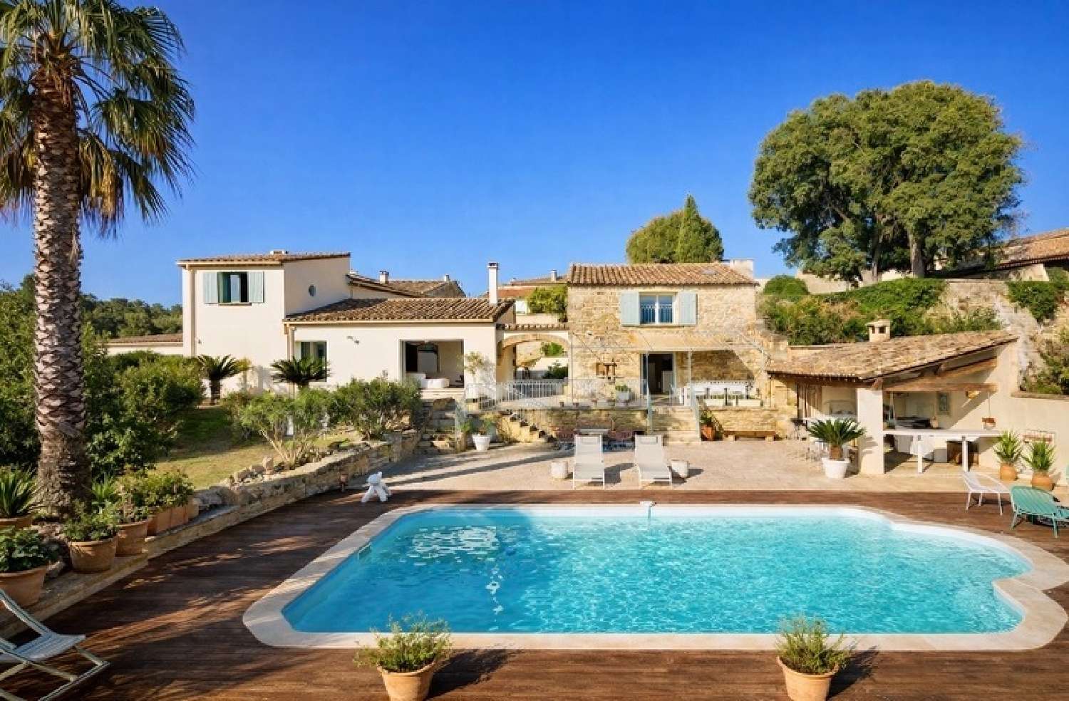  te koop landgoed Aigues-Vives Gard 2