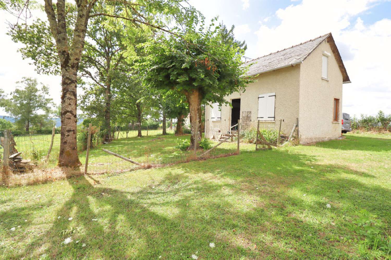  à vendre propriété Chalvignac Cantal 1