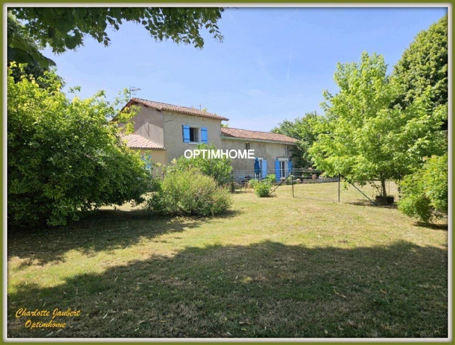 te koop boerderij Aubeterre-sur-Dronne Charente 2