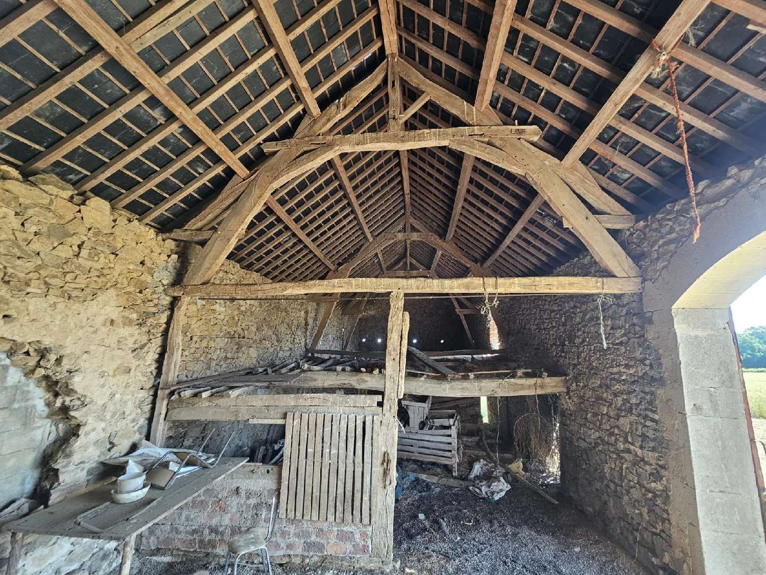 te koop boerderij Beauvilliers Yonne 6