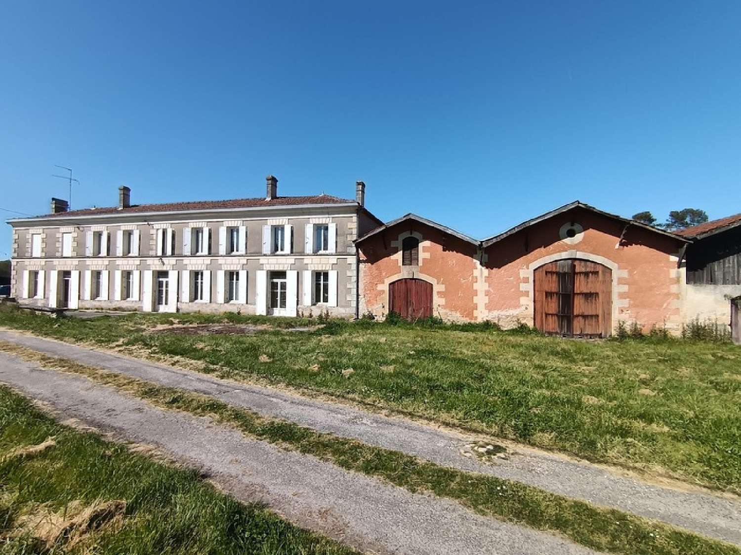  en venta casa rústica Campugnan Gironde 1