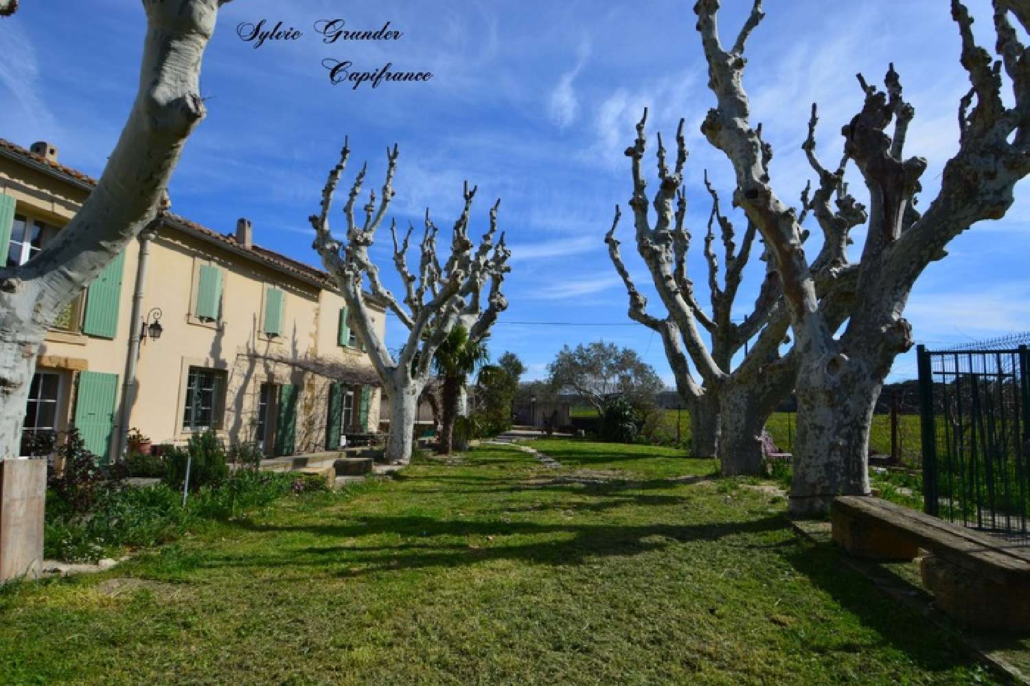  à vendre ferme Cornillon-Confoux Bouches-du-Rhône 2