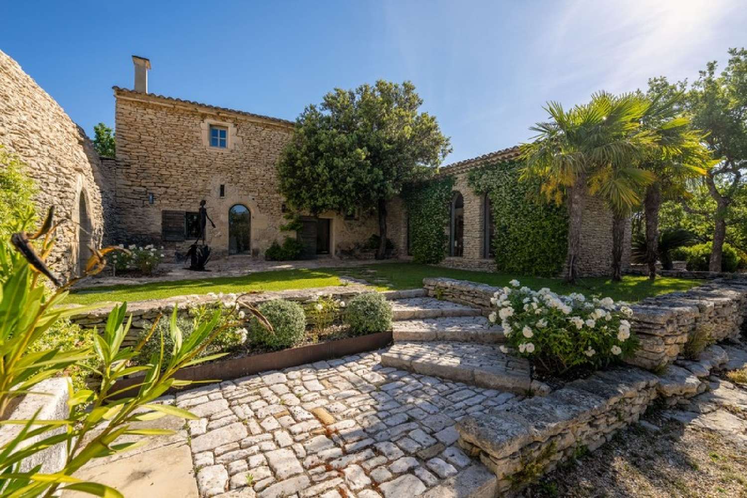  for sale farm Gordes Vaucluse 3