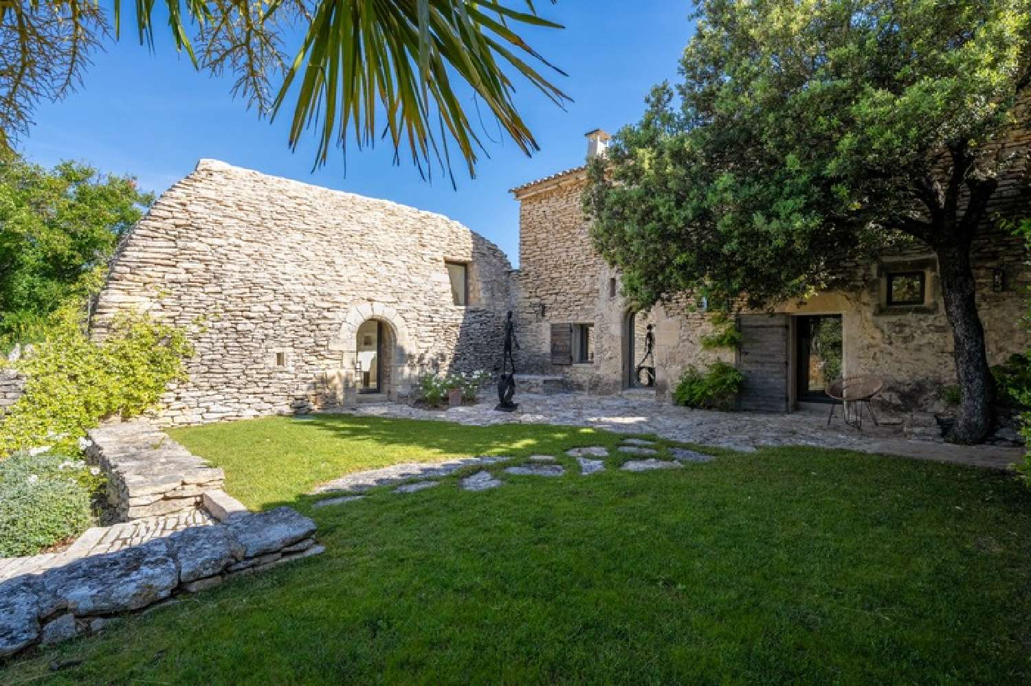  for sale farm Gordes Vaucluse 4