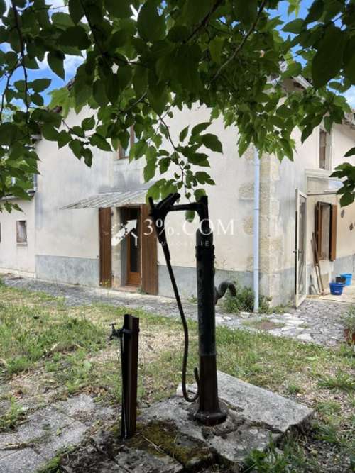 Leignes-sur-Fontaine Vienne farm foto 7358062