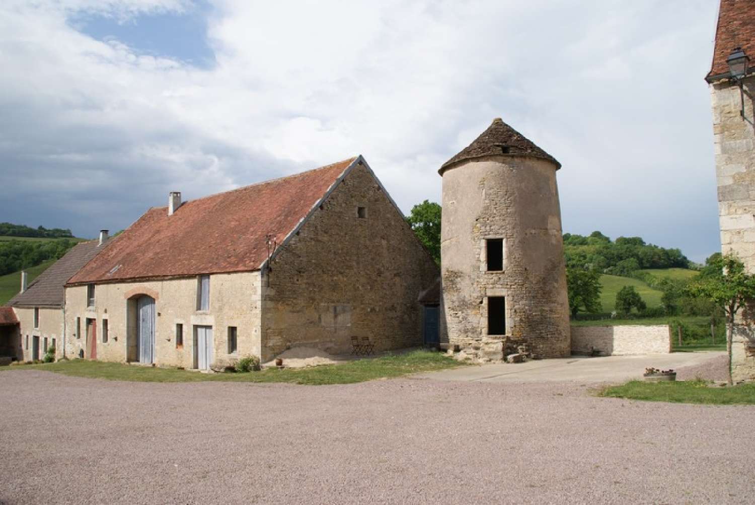 for sale farm Précy-sous-Thil Côte-d'Or 2