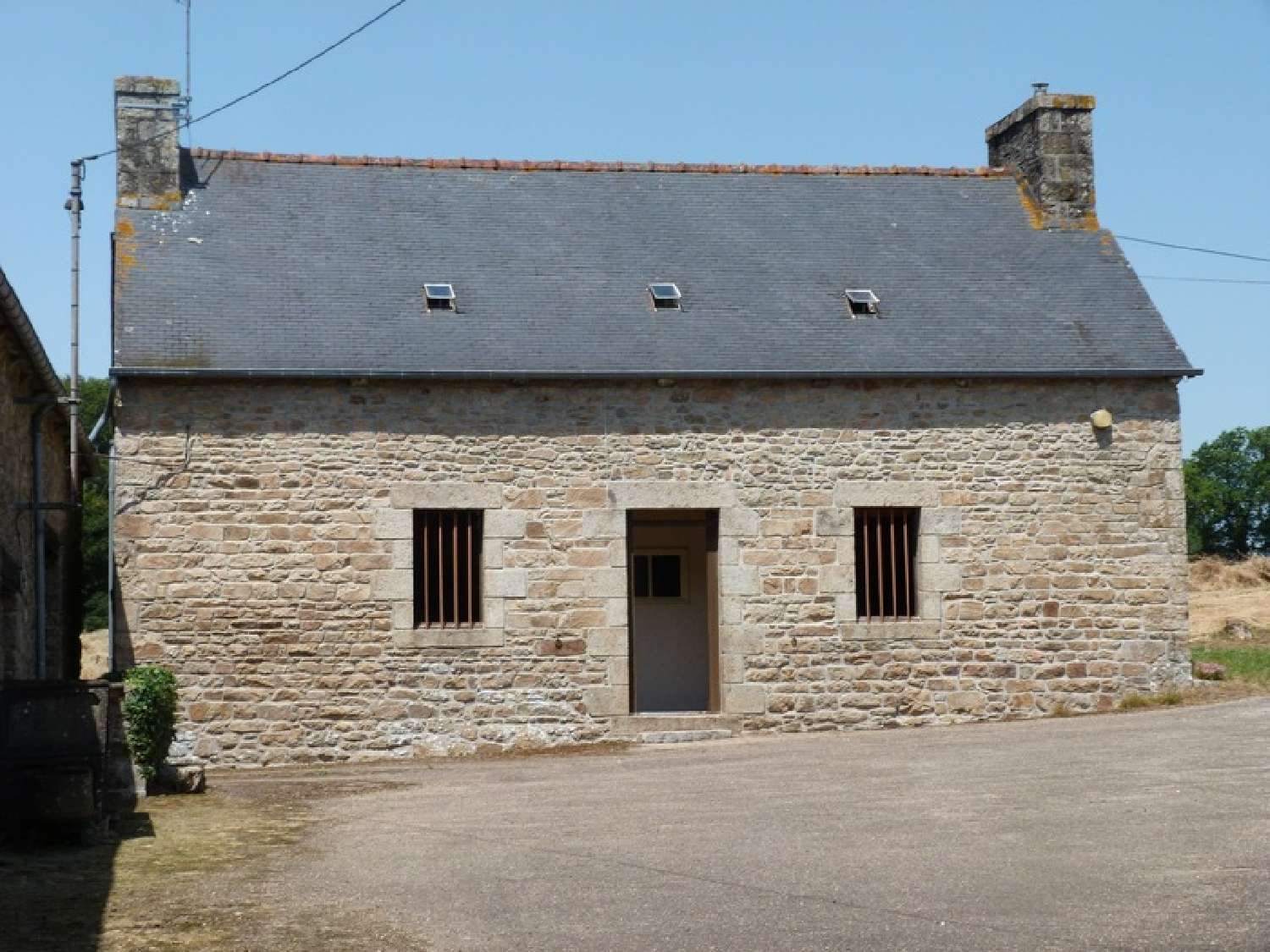  for sale farm Saint-Nicolas-du-Pélem Côtes-d'Armor 4