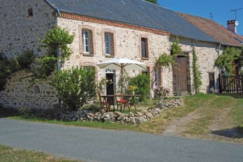 Saint-Silvain-Montaigut Creuse farm foto 7352596