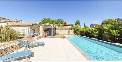 Uzès Gard ferme foto