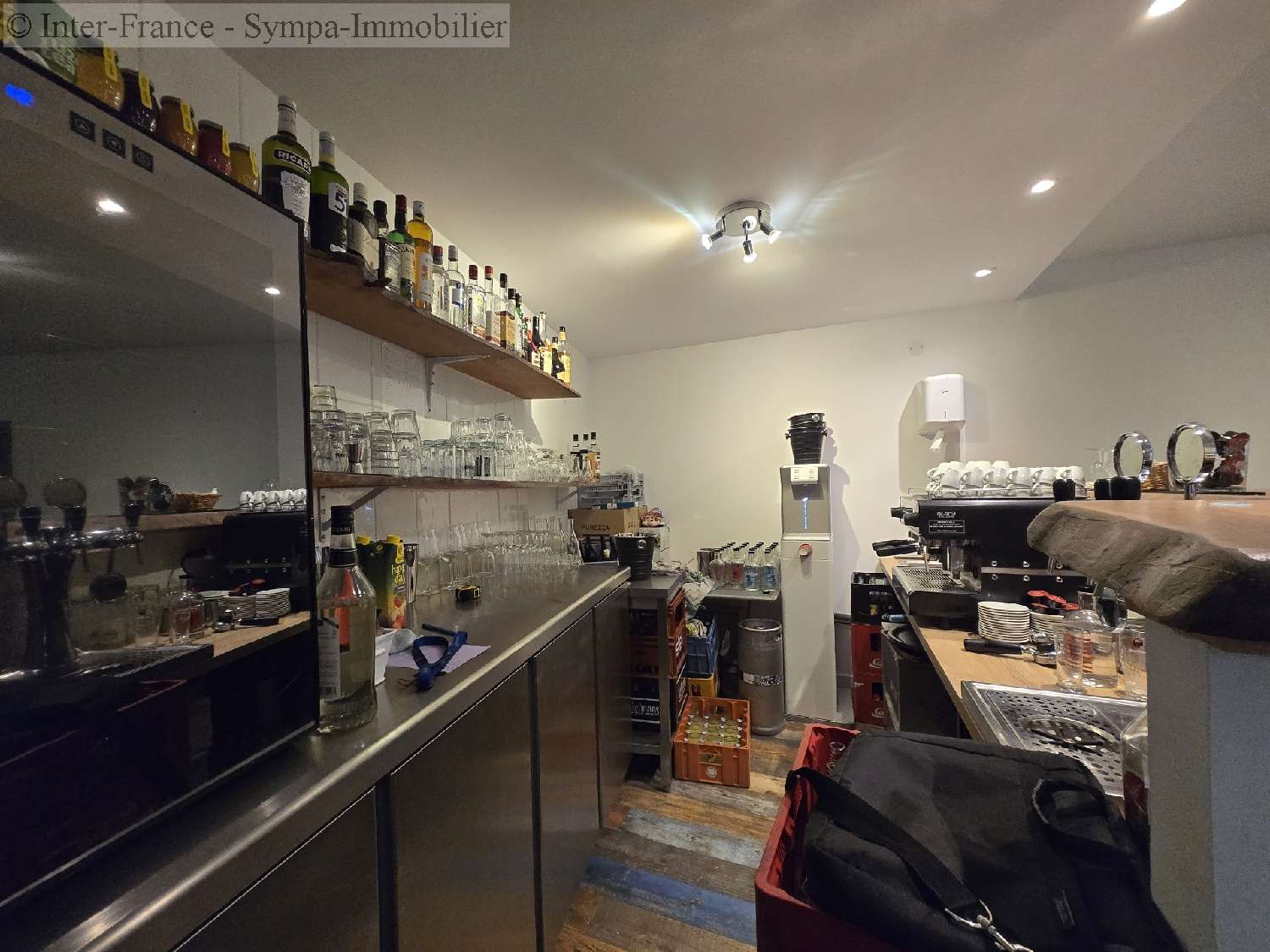 te koop hotel-restaurant Saint-Geniès-de-Fontedit Hérault 6