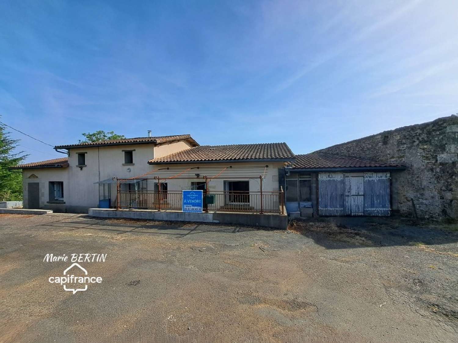  for sale house Aigonnay Deux-Sèvres 1