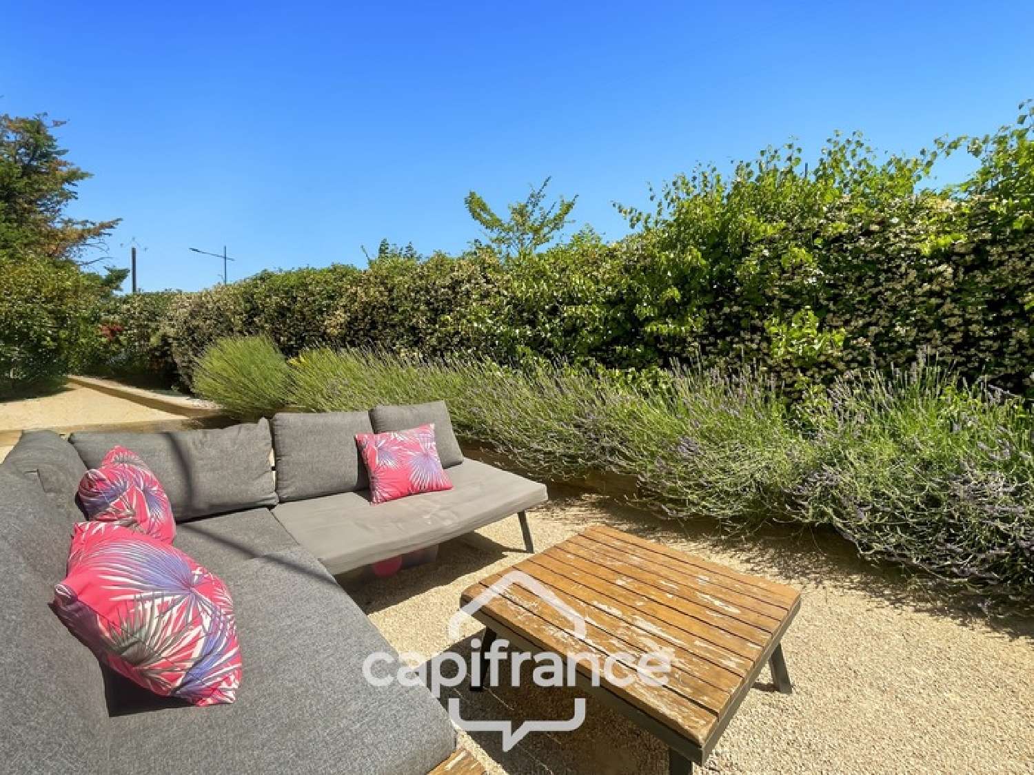  à vendre maison Alleins Bouches-du-Rhône 3