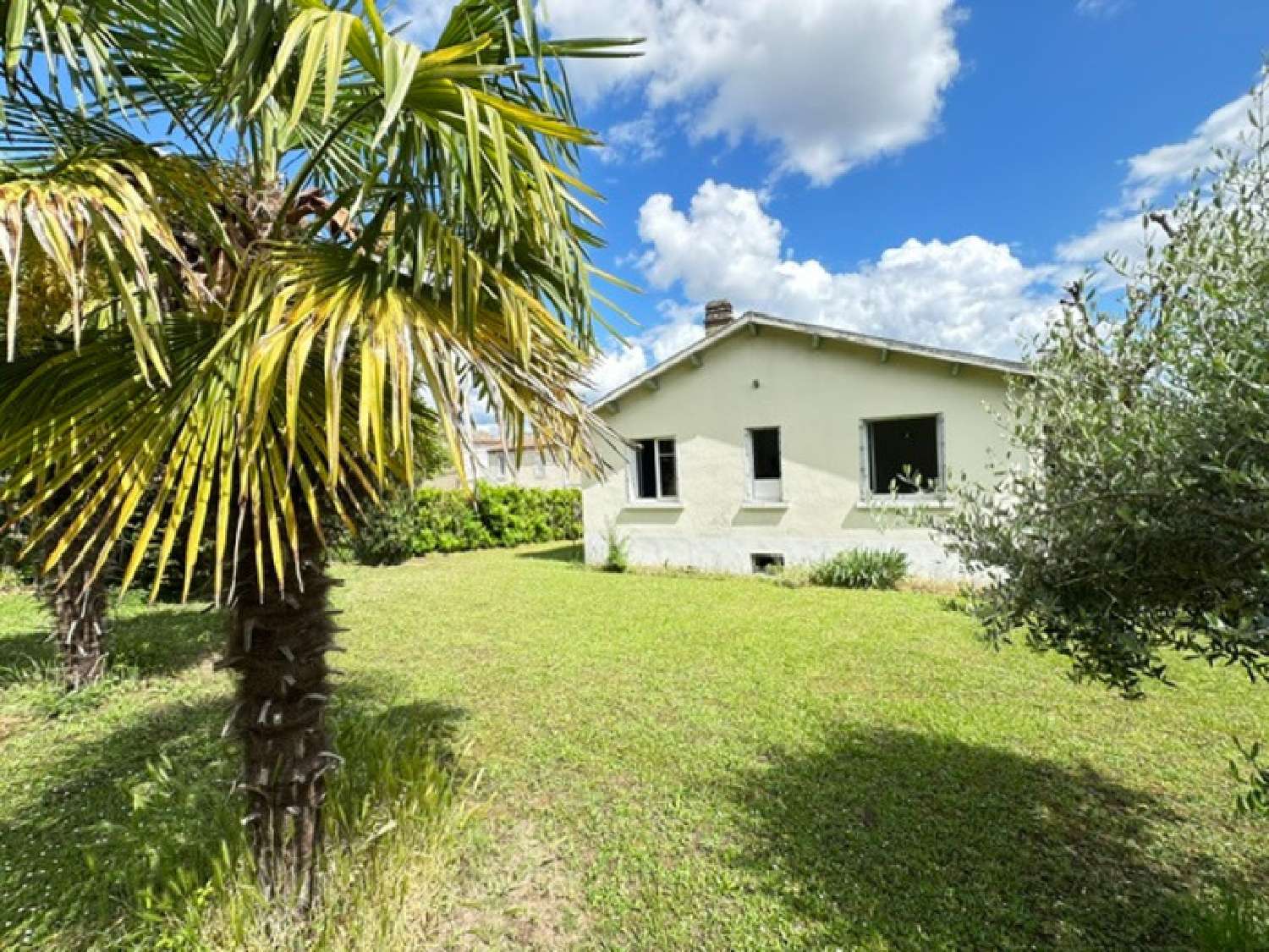  for sale house Angoulême Charente 1