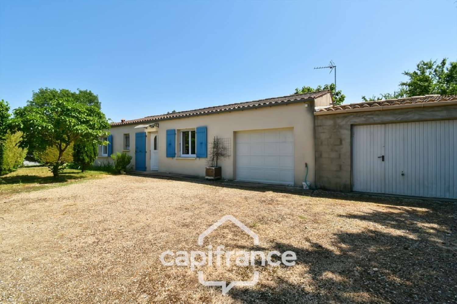 à vendre maison Annezay Charente-Maritime 2