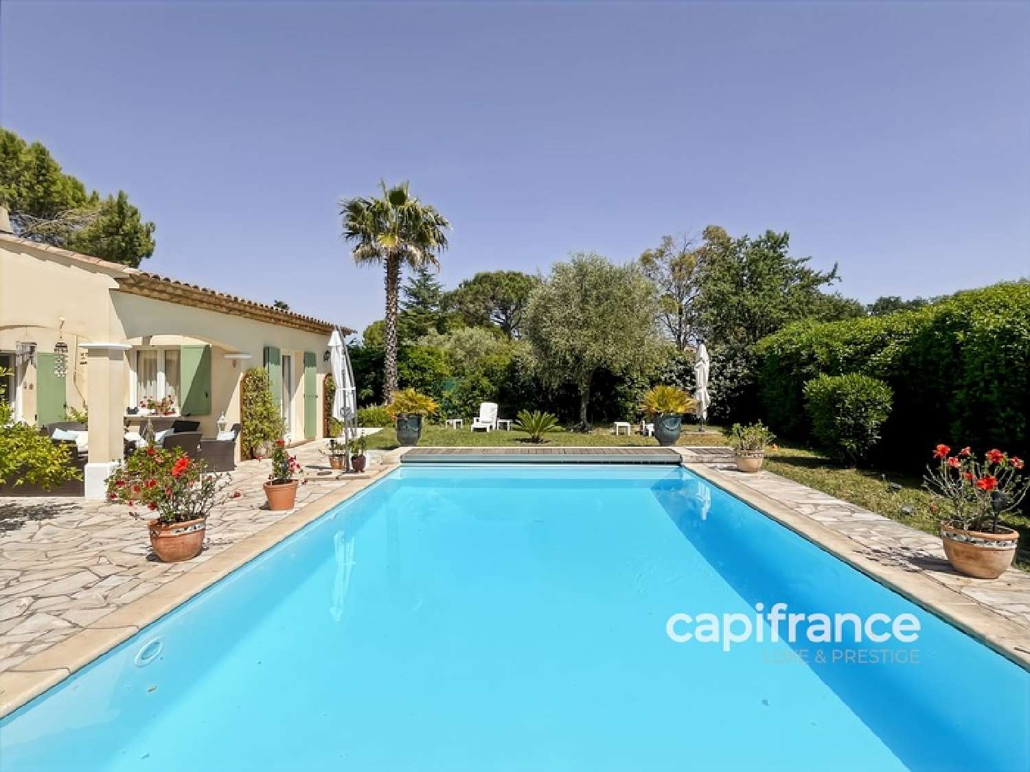  for sale house Bagnols-en-Forêt Var 2