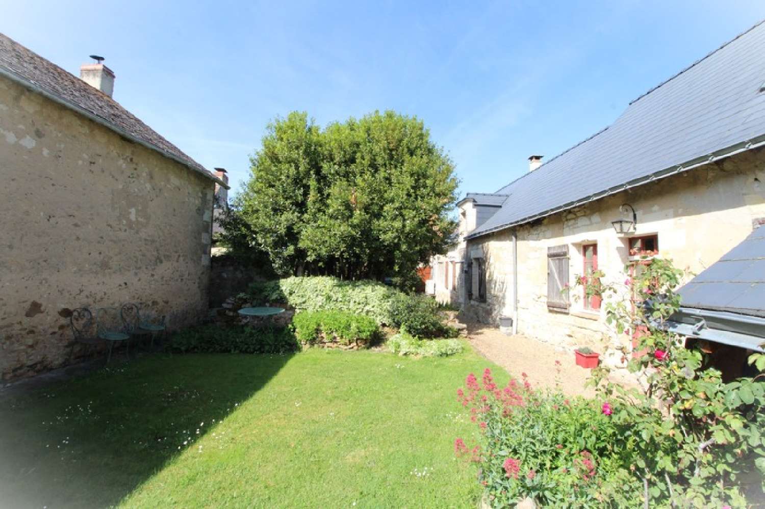 for sale house Baugé-en-Anjou Maine-et-Loire 2