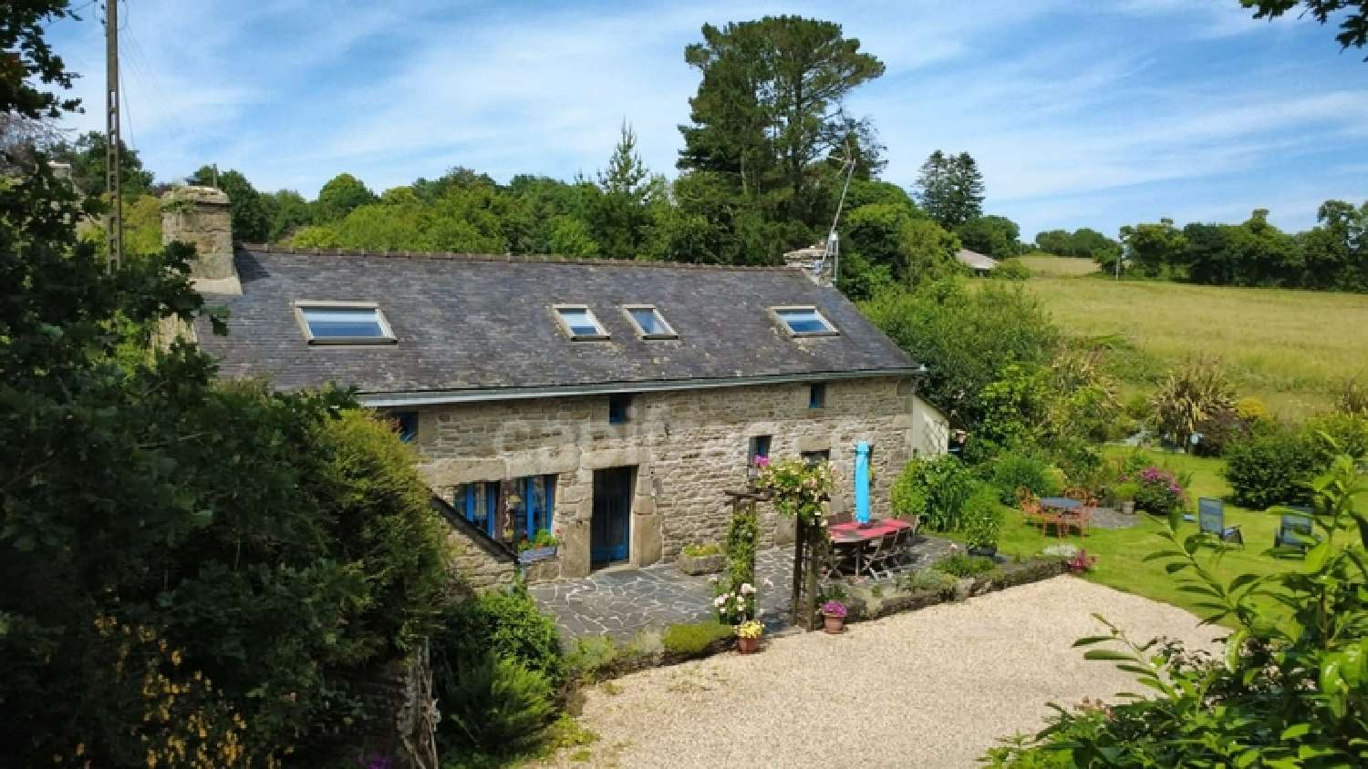  for sale house Berrien Finistère 2