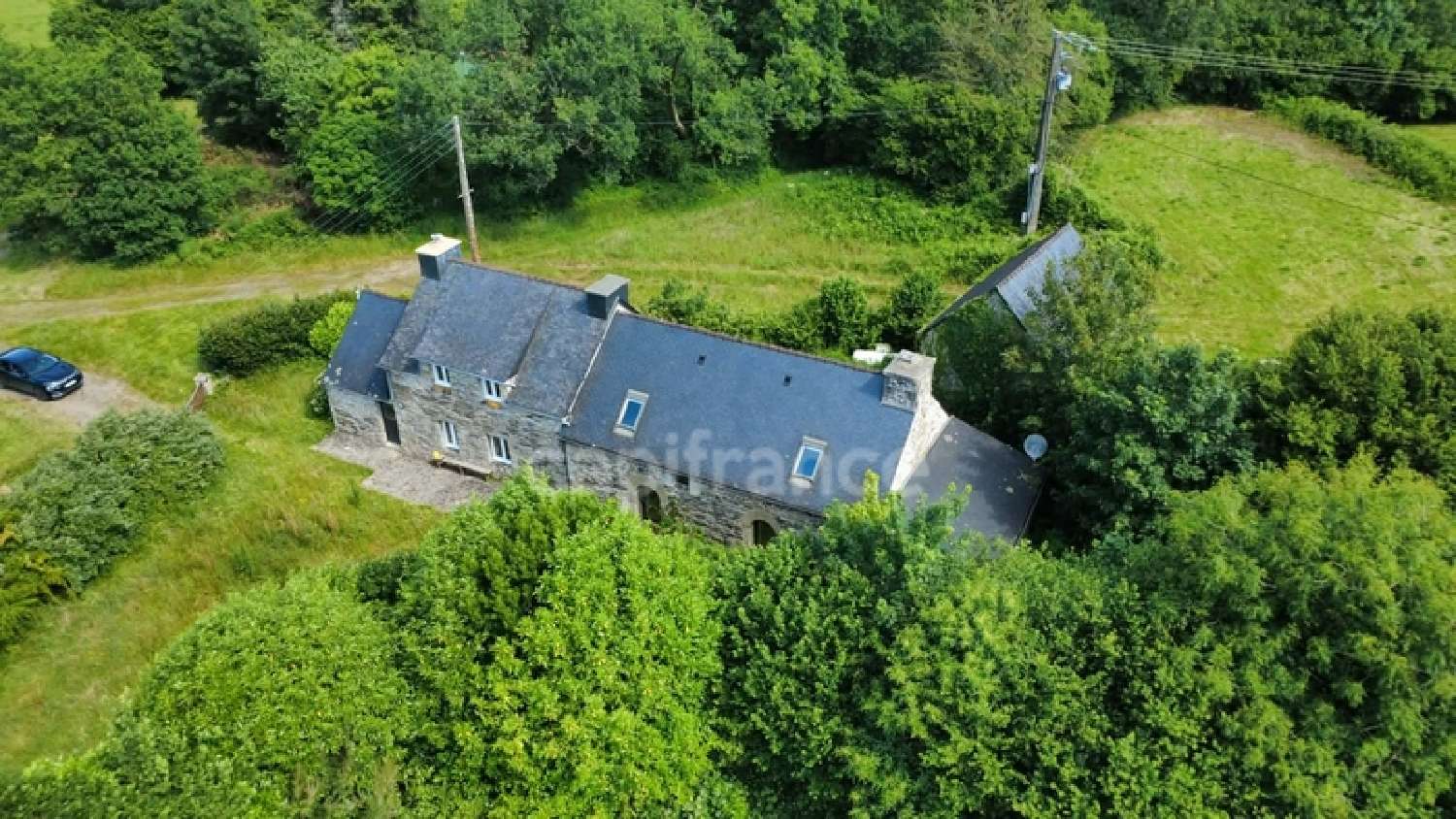  for sale house Berrien Finistère 2