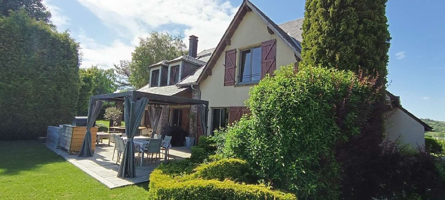  à vendre maison Besse-et-Saint-Anastaise Puy-de-Dôme 2