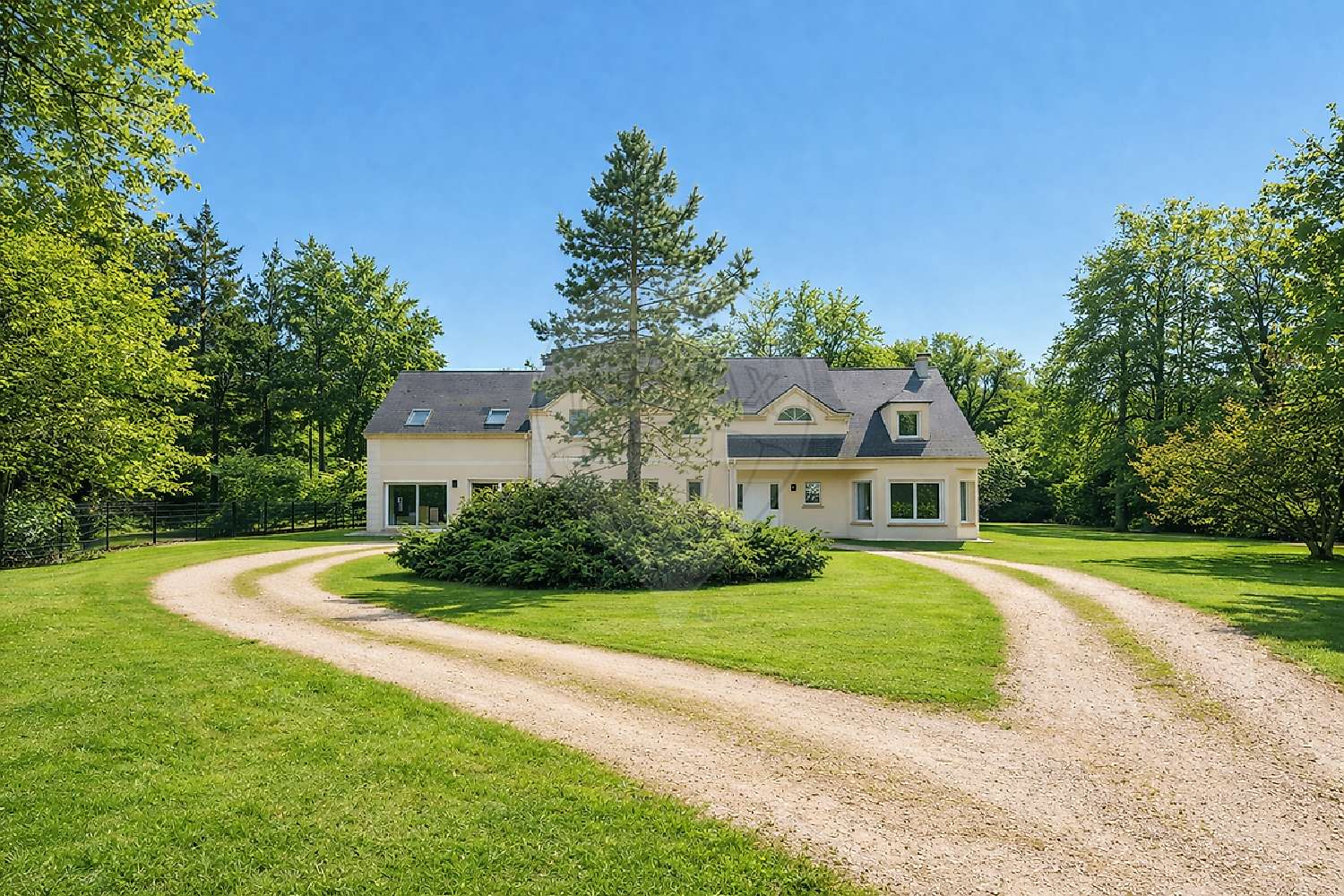  te koop huis Chantilly Oise 1