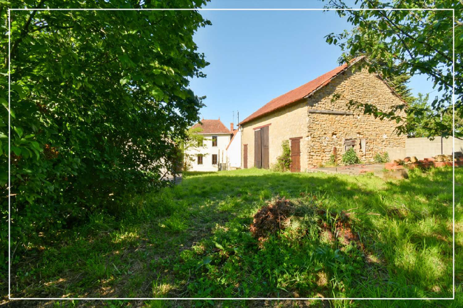 te koop huis Châteaumeillant Cher 2