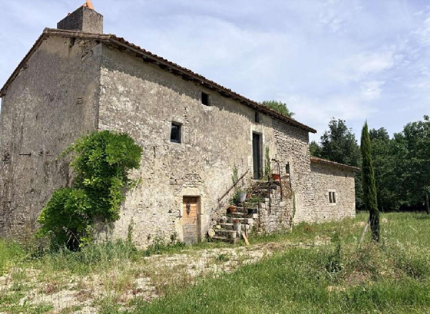  for sale house Civray Vienne 1
