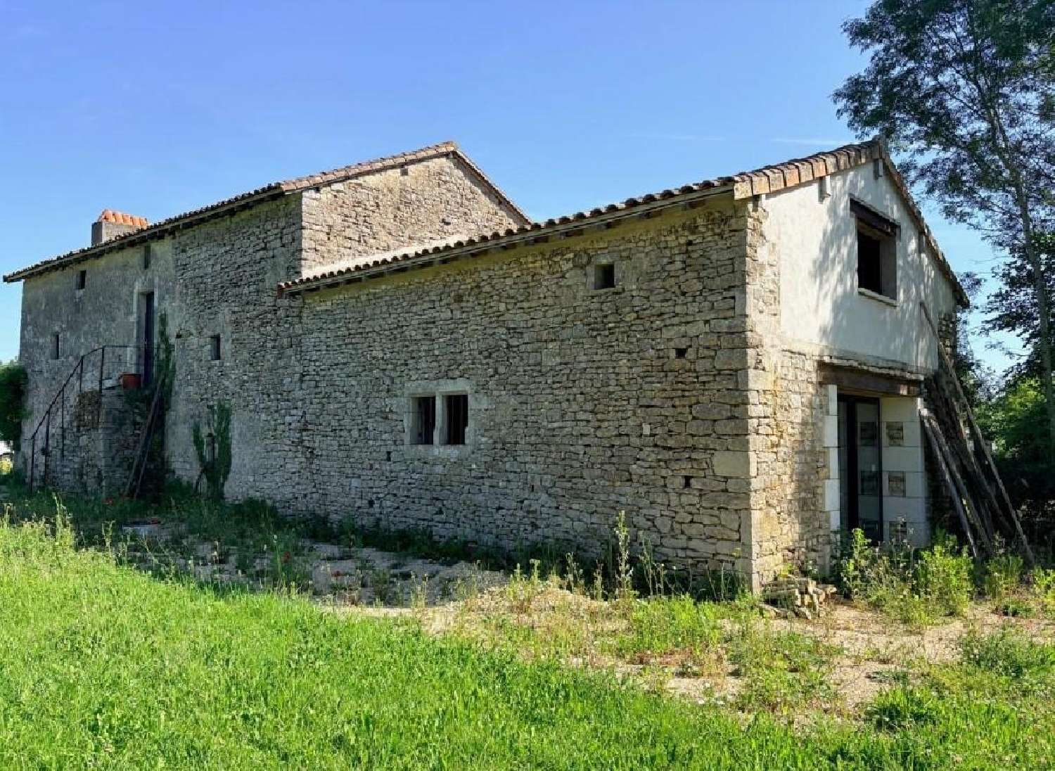  for sale house Civray Vienne 3