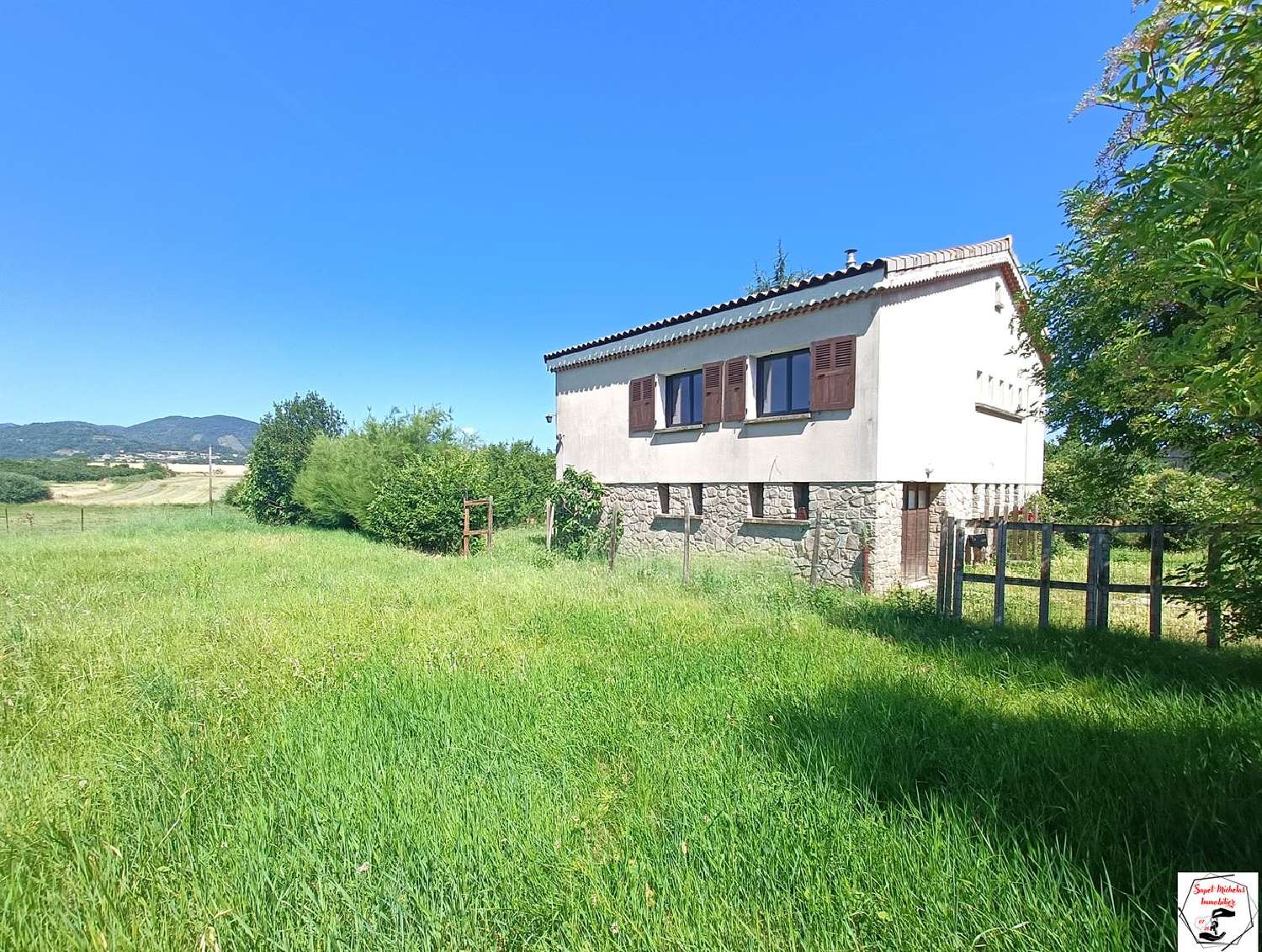 te koop huis Colombier-le-Vieux Ardèche 1