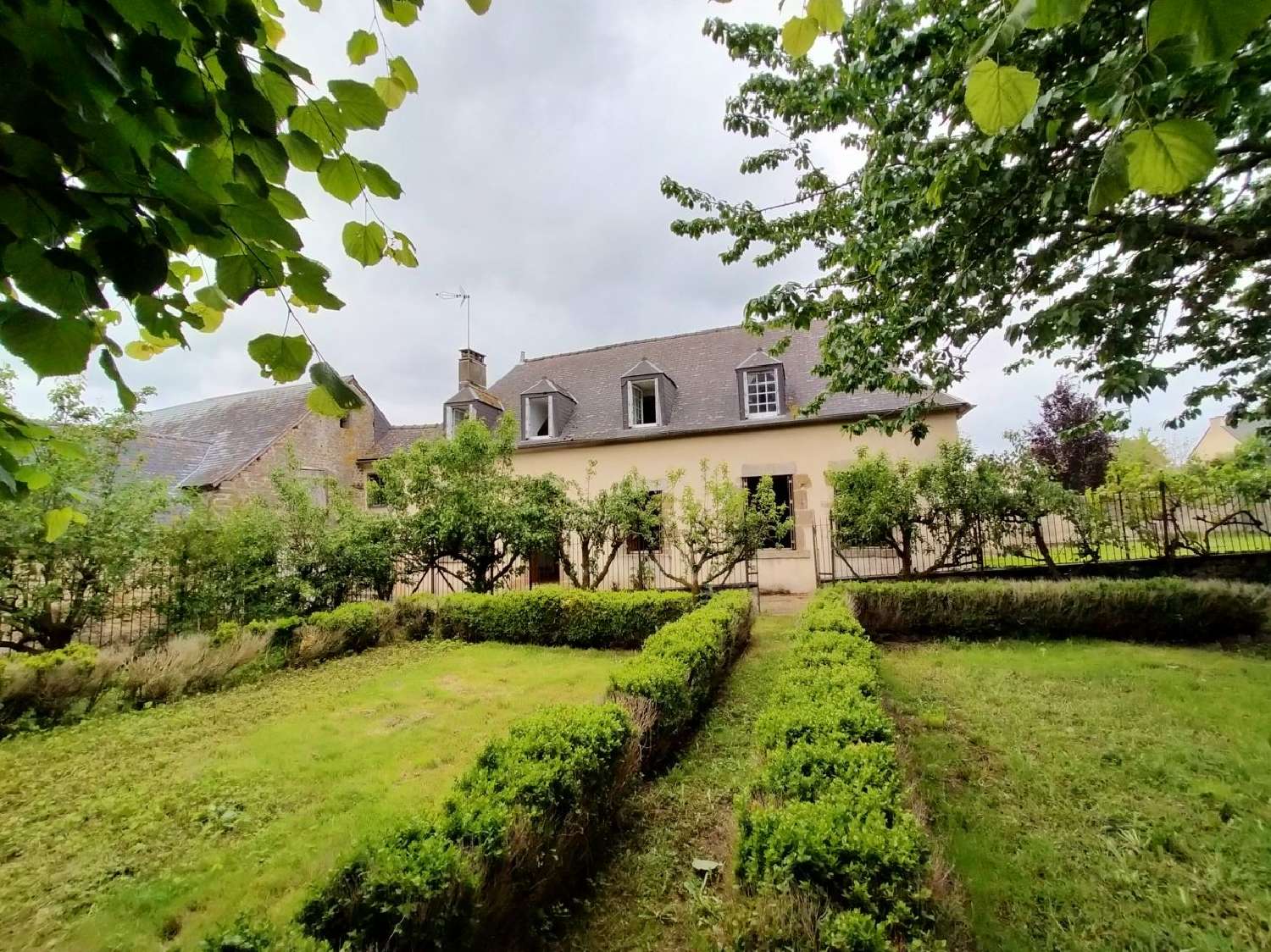  for sale house Courcité Mayenne 1