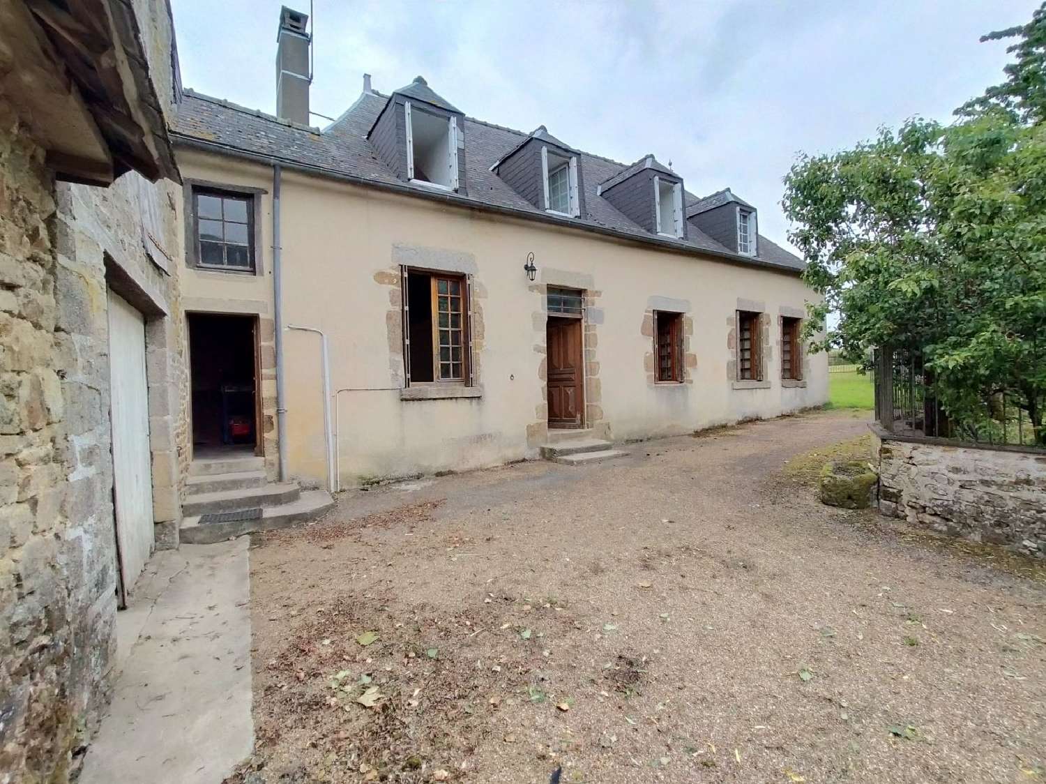  for sale house Courcité Mayenne 2