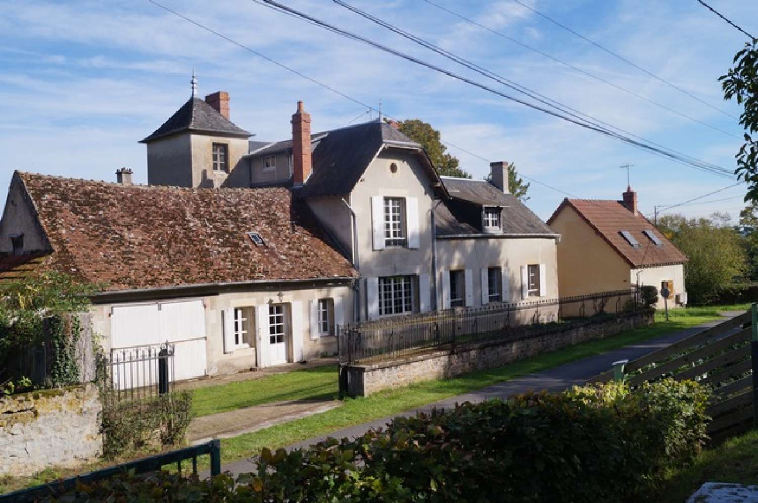  for sale house Crux-la-Ville Nièvre 1