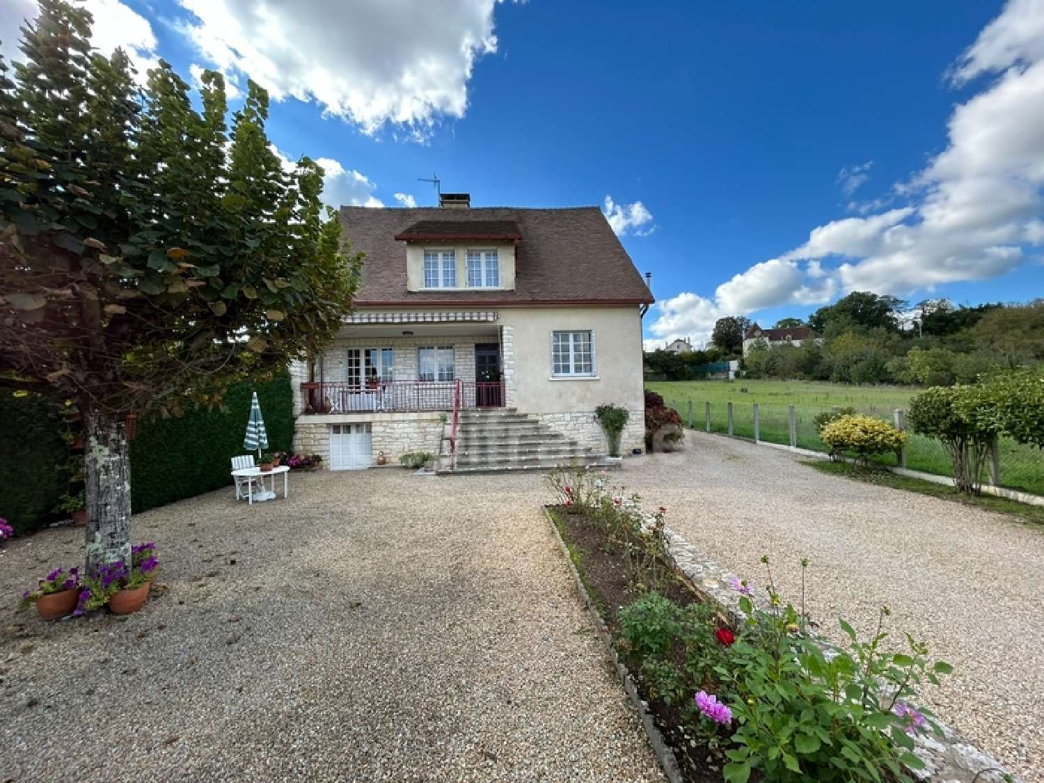 à vendre maison Excideuil Dordogne 1