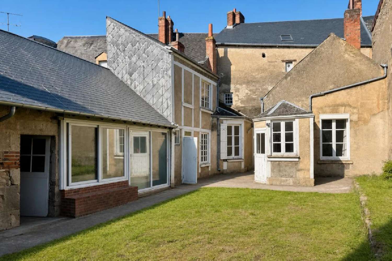  for sale house Fay-aux-Loges Loiret 1