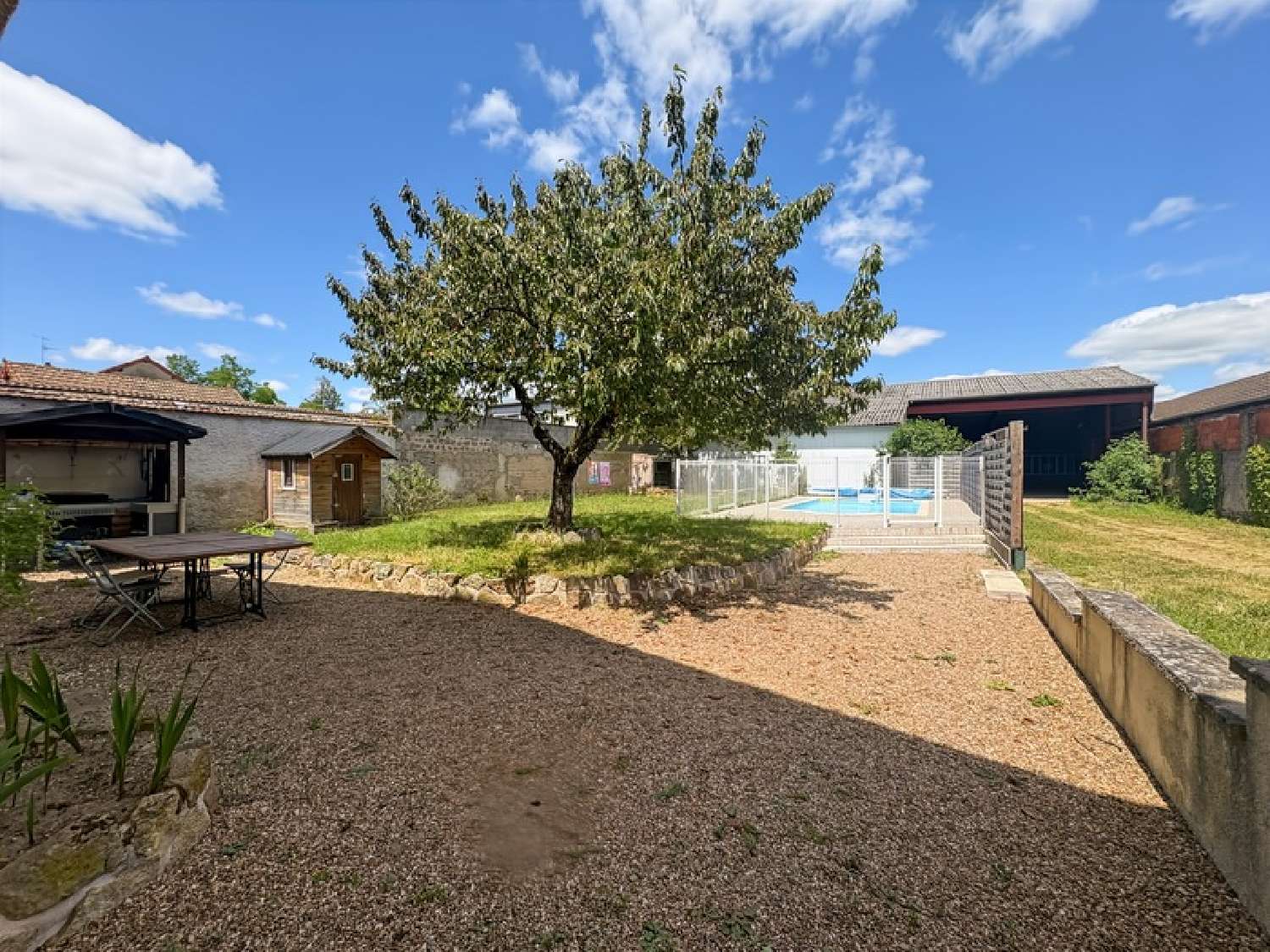  for sale house Fleury-la-Montagne Saône-et-Loire 4