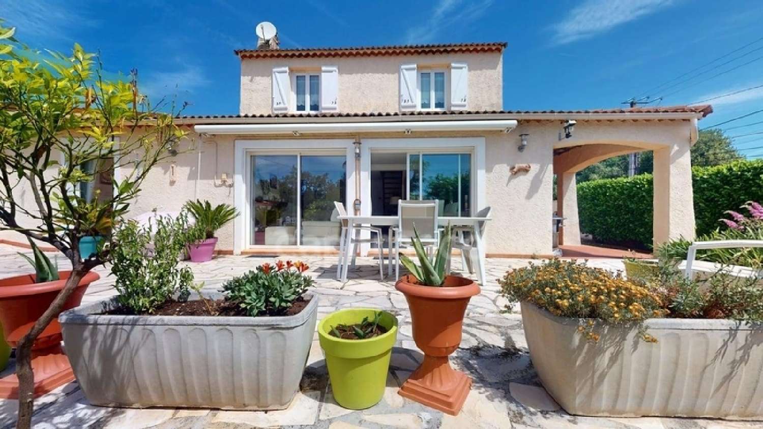 en venta casa Garéoult Var 4