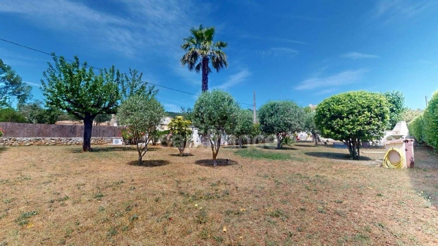 en venta casa Garéoult Var 8