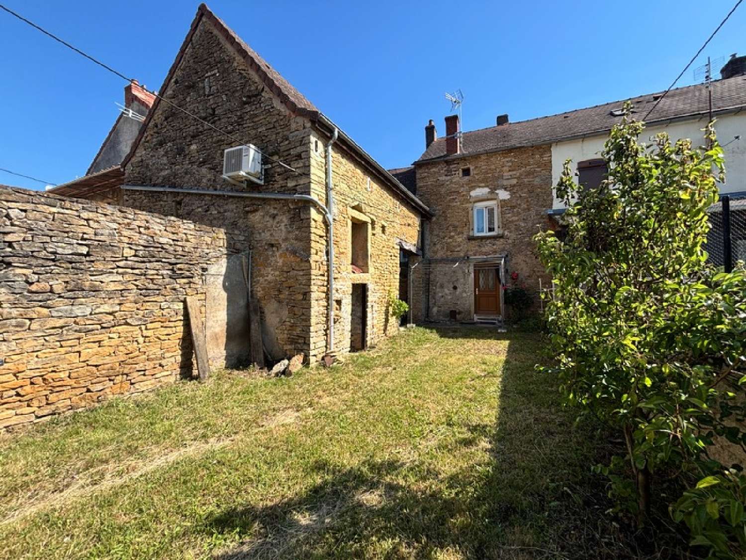 te koop huis Genouilly Saône-et-Loire 2