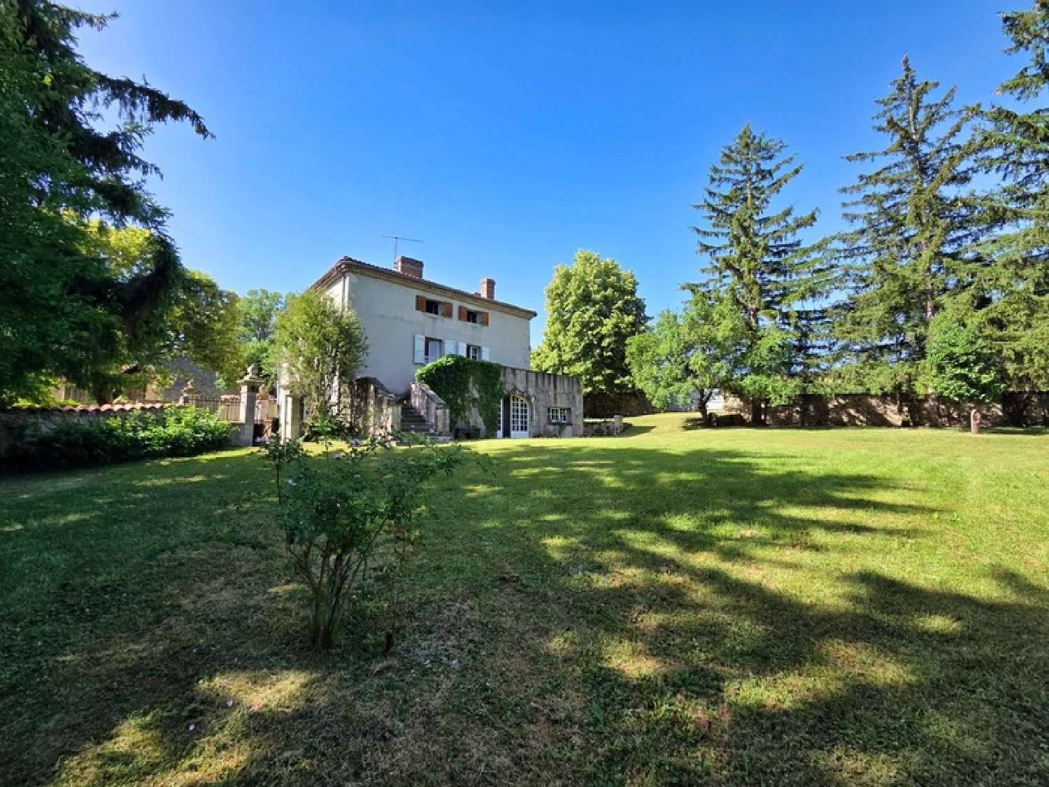  à vendre maison Glaine-Montaigut Puy-de-Dôme 3