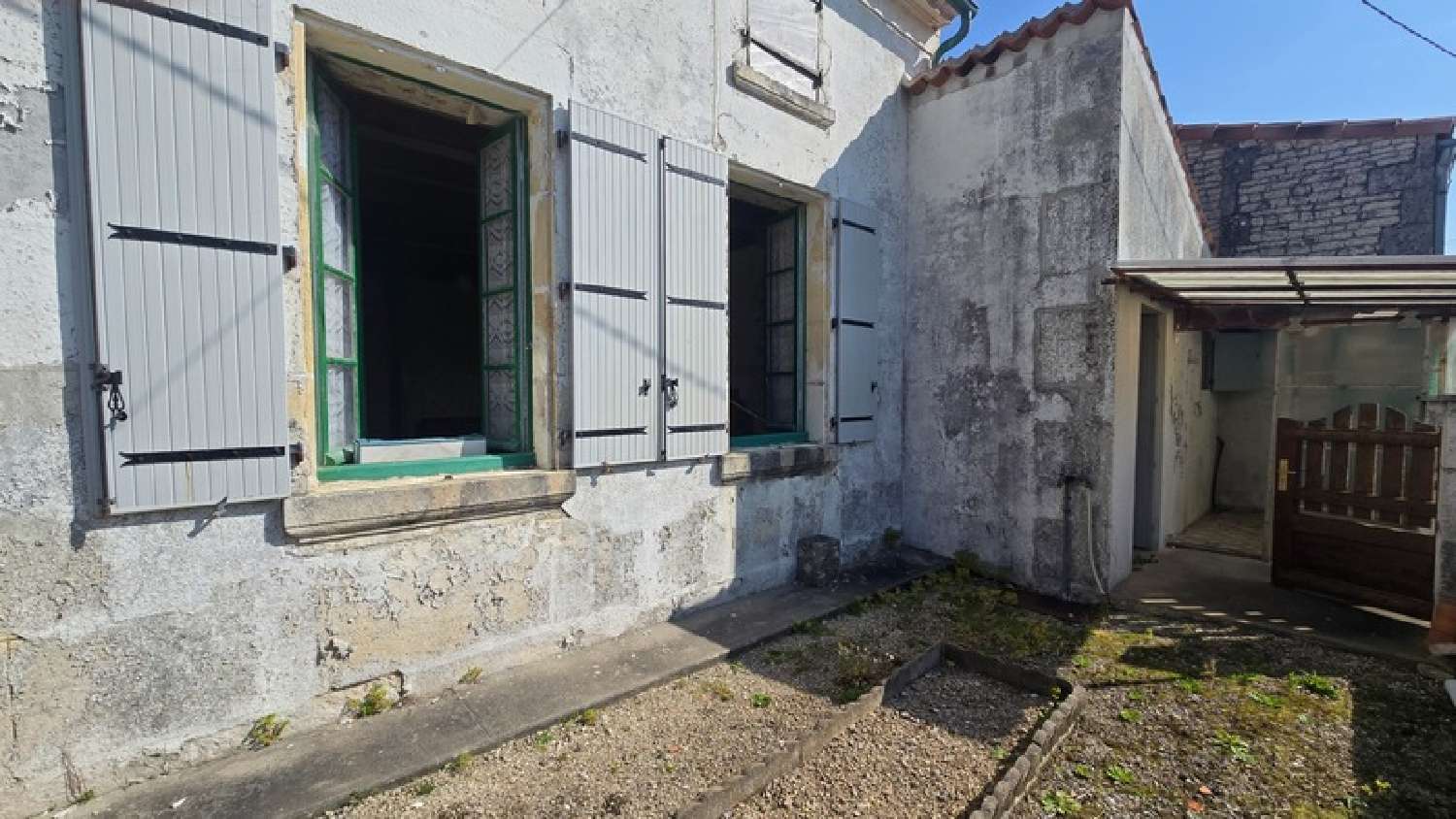 for sale house La Brousse Charente-Maritime 2