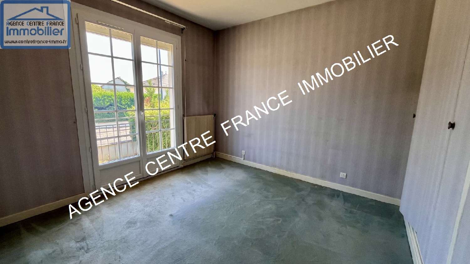  te koop huis La Chapelle-Saint-Ursin Cher 7