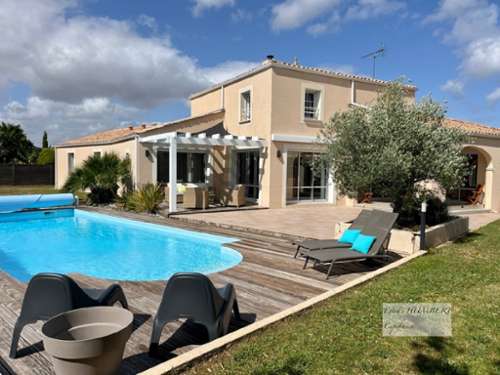 La Roche-sur-Yon Vendée house foto 7366169
