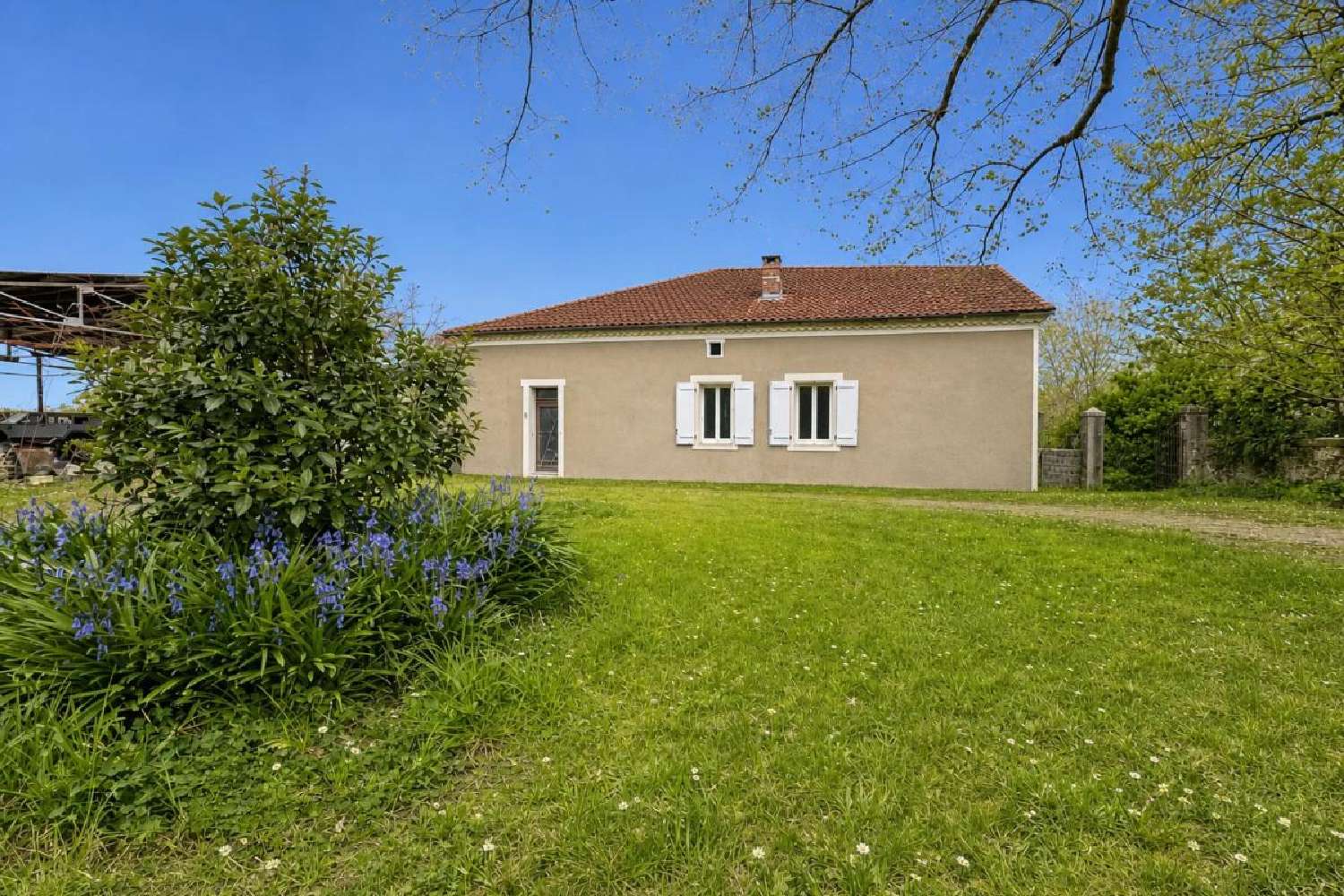for sale house Laujuzan Gers 1