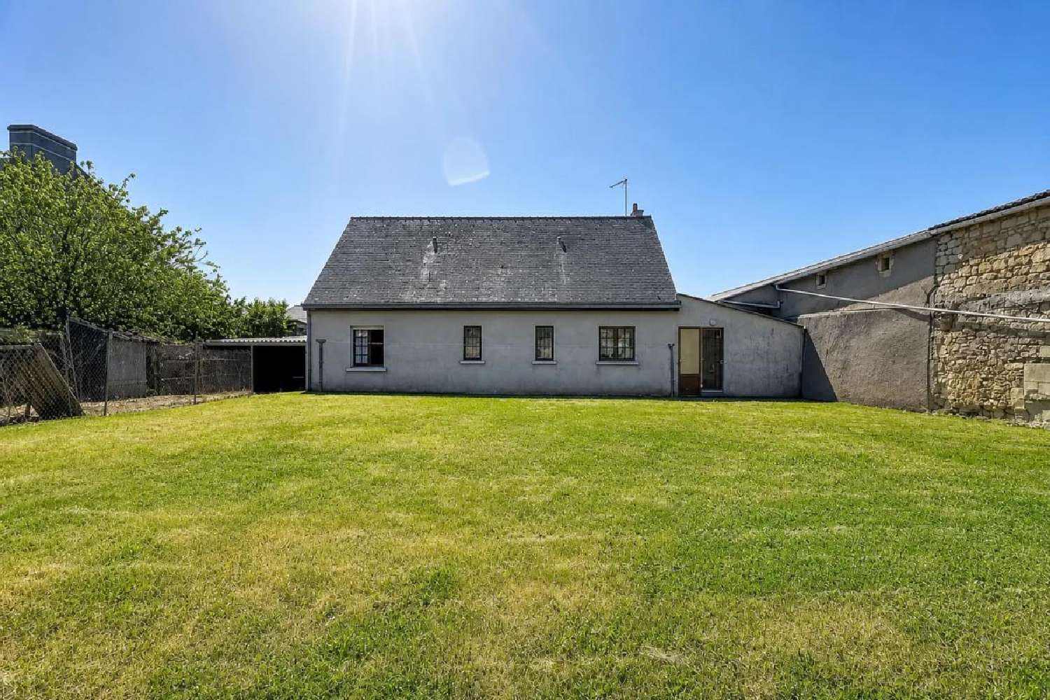  for sale house Le Puy-Notre-Dame Maine-et-Loire 1