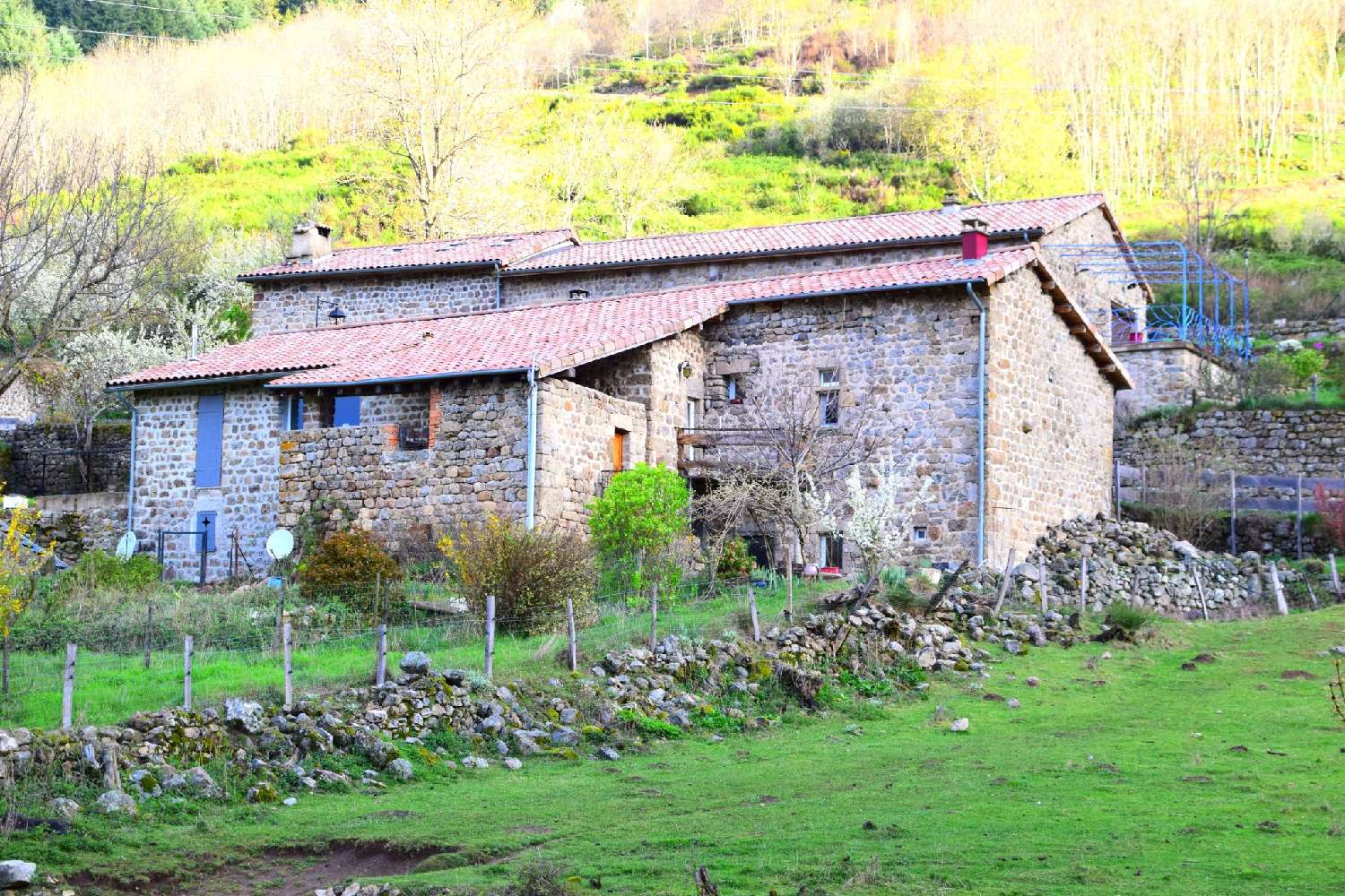  en venta casa Le Roux Ardèche 1