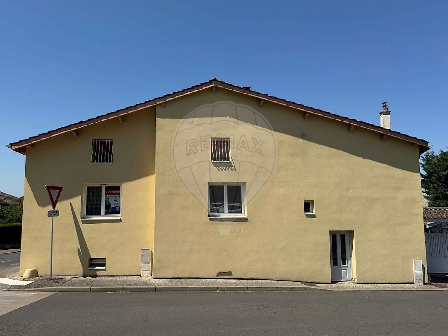  te koop huis Limas Rhône 8