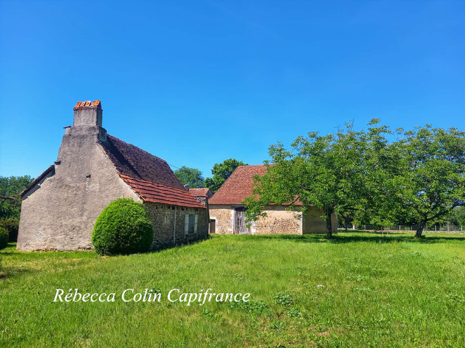 for sale house Limeyrat Dordogne 4