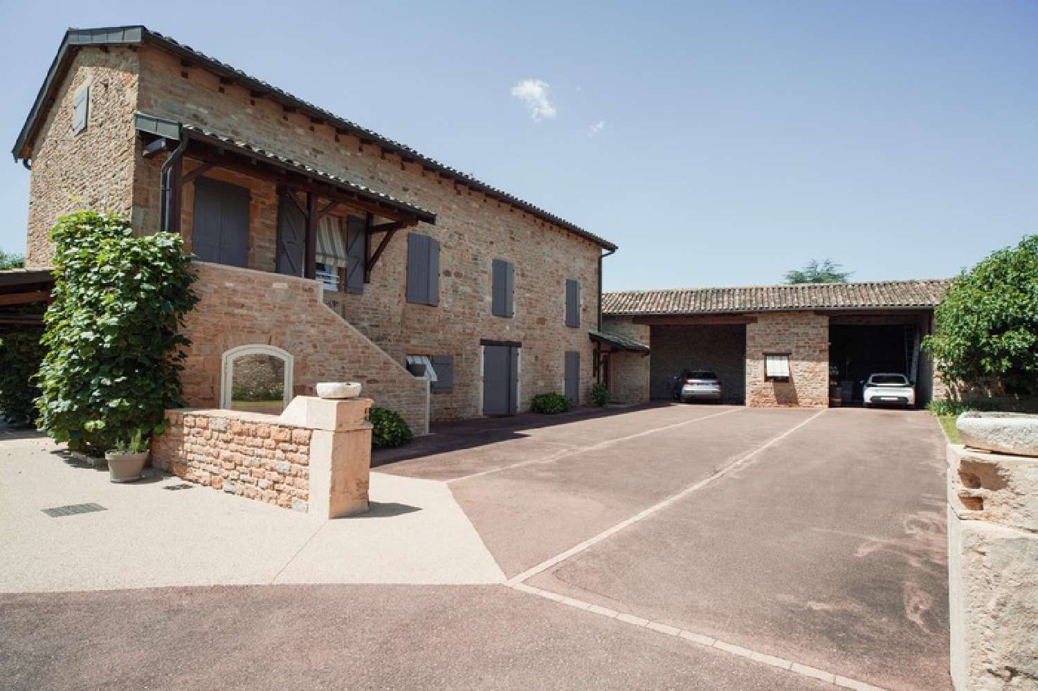 à vendre maison Loché Saône-et-Loire 2