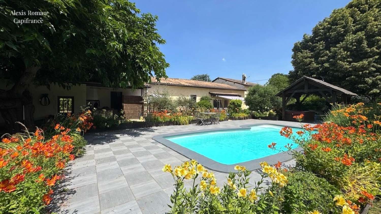 for sale house Ménesplet Dordogne 1