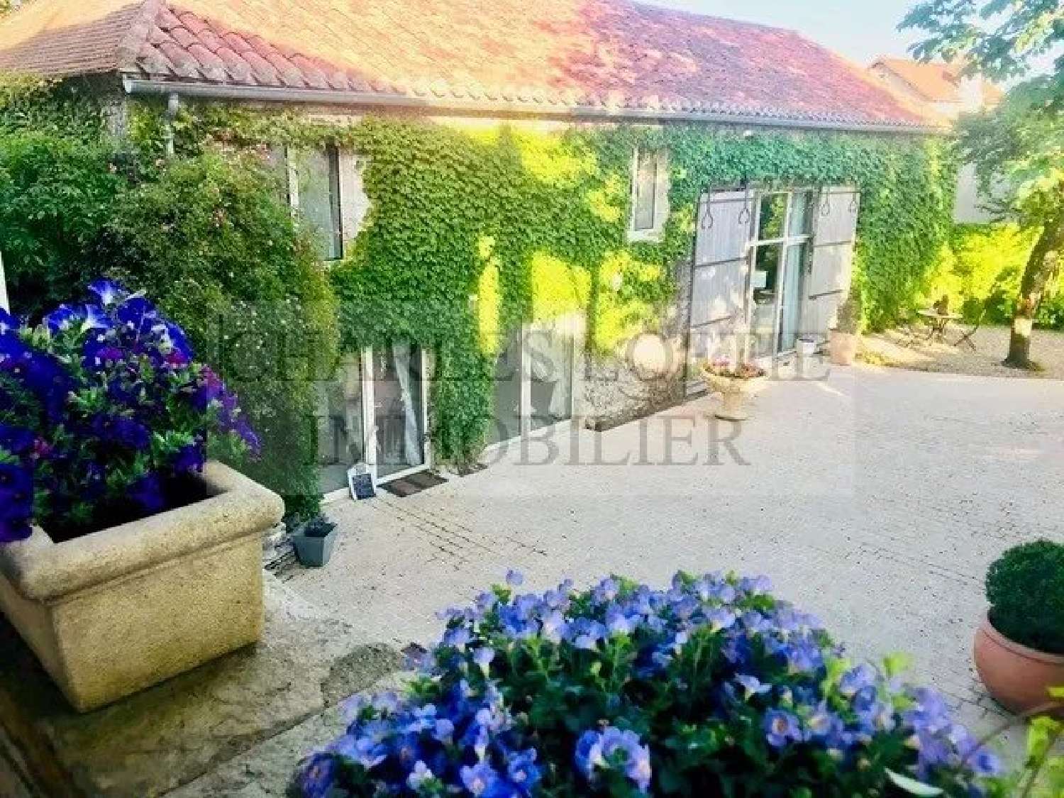  te koop huis Mercuès Lot 5