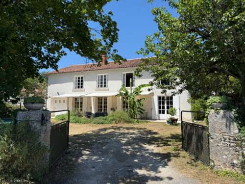 Nanteuil-en-Vallée Charente huis foto 7361845